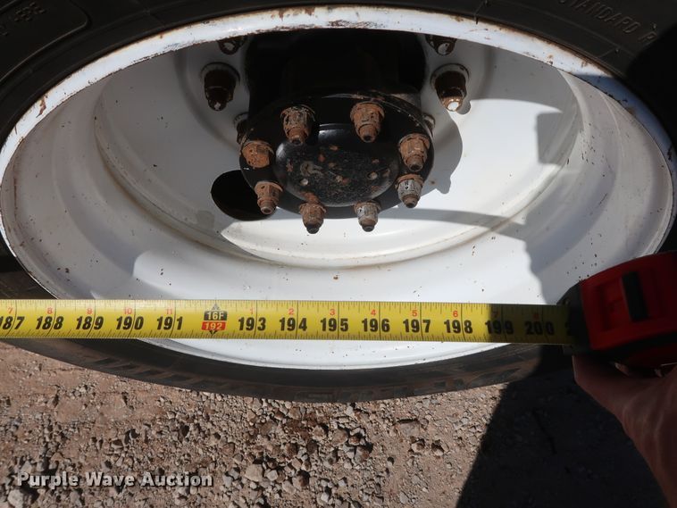 image for item DG7134 1998 Peterbilt 330 service truck