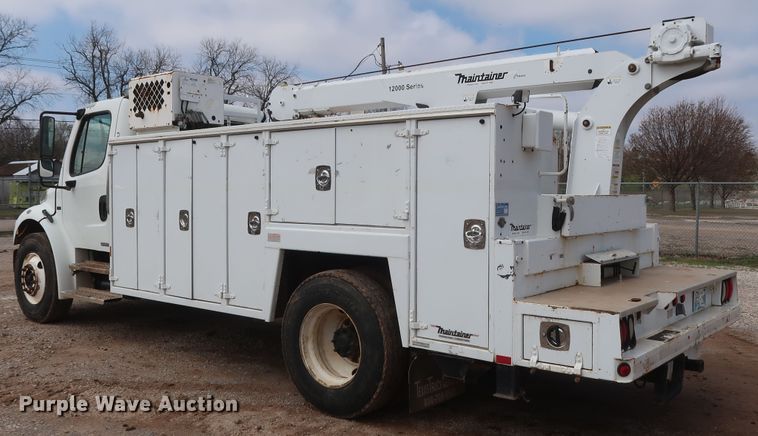 image for item DG7135 2007 Freightliner Business Class M2 service truck with crane