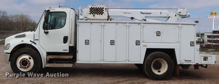 image for item DG7135 2007 Freightliner Business Class M2 service truck with crane