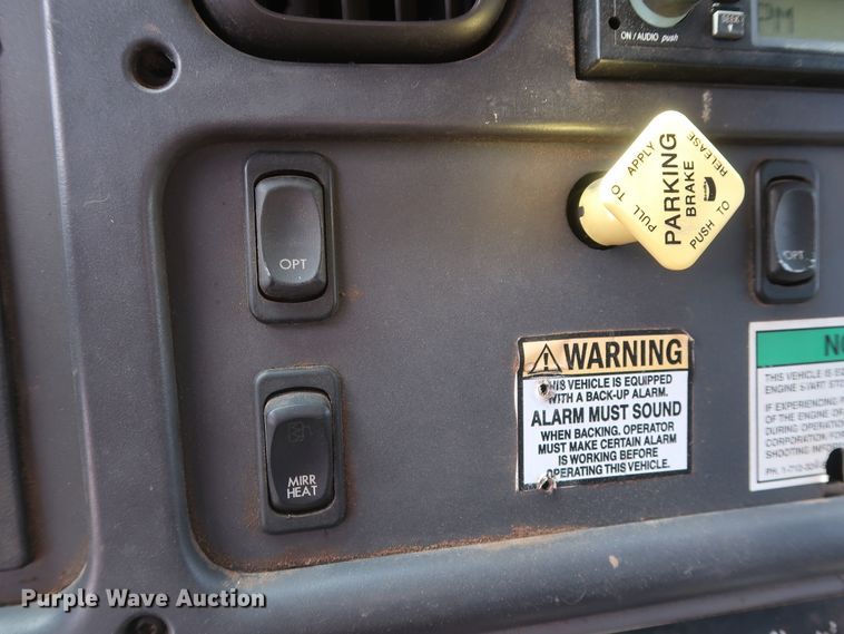 image for item DG7135 2007 Freightliner Business Class M2 service truck with crane