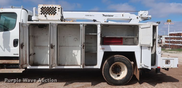 image for item DG7135 2007 Freightliner Business Class M2 service truck with crane