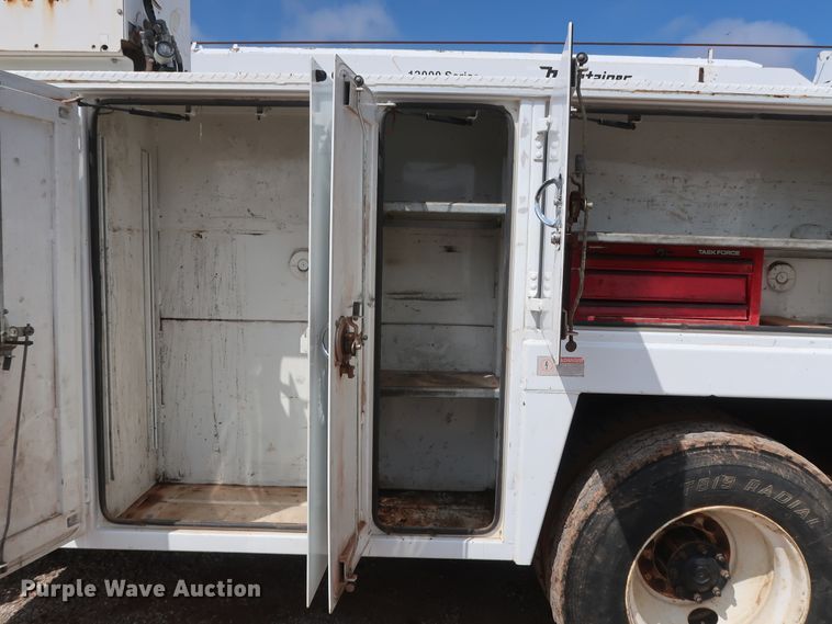 image for item DG7135 2007 Freightliner Business Class M2 service truck with crane