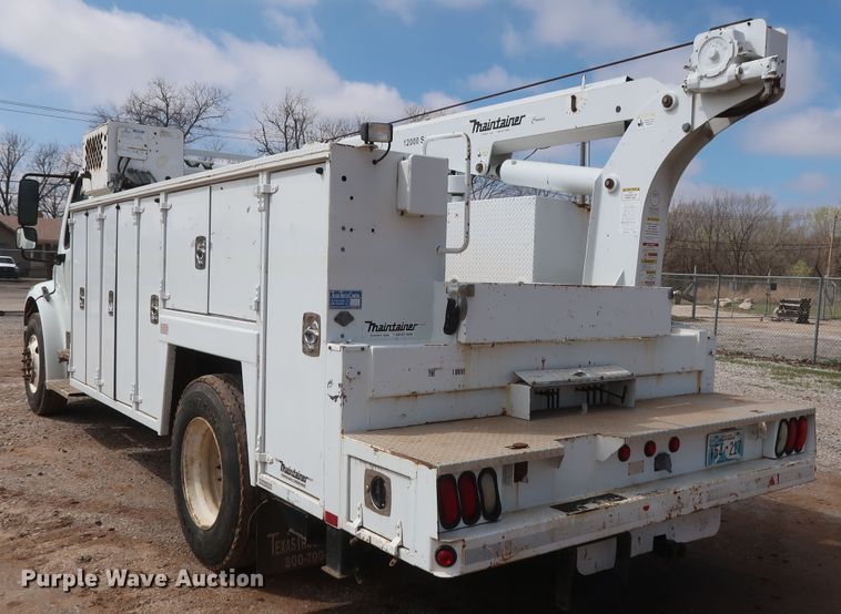 image for item DG7135 2007 Freightliner Business Class M2 service truck with crane