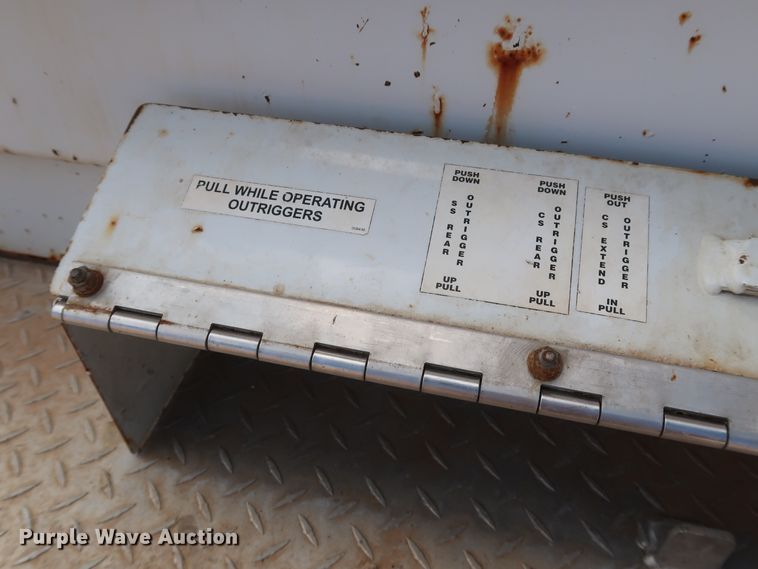 image for item DG7135 2007 Freightliner Business Class M2 service truck with crane