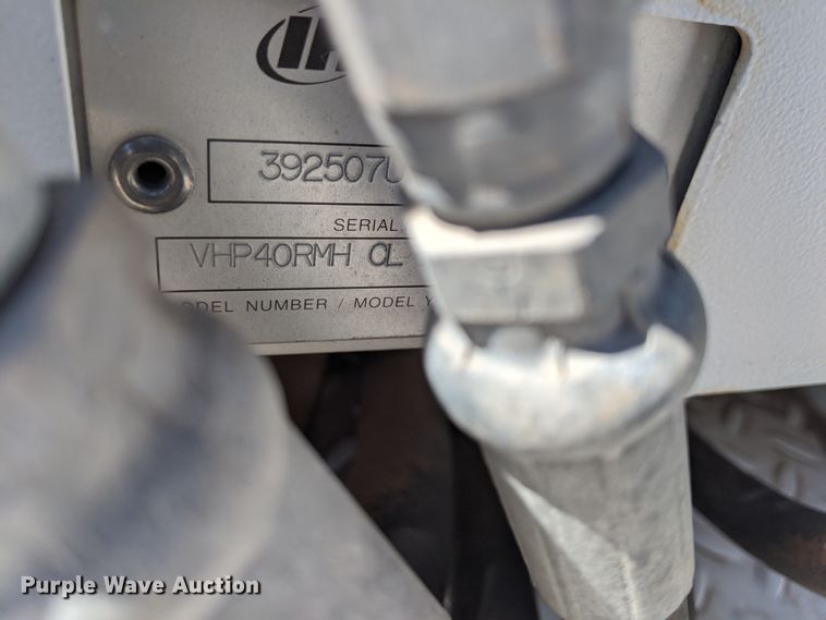 image for item DG7135 2007 Freightliner Business Class M2 service truck with crane