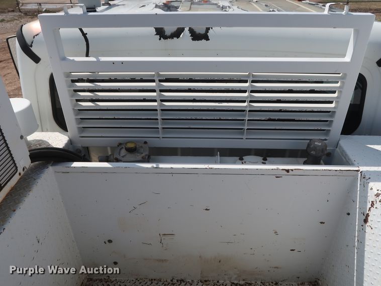 image for item DG7135 2007 Freightliner Business Class M2 service truck with crane