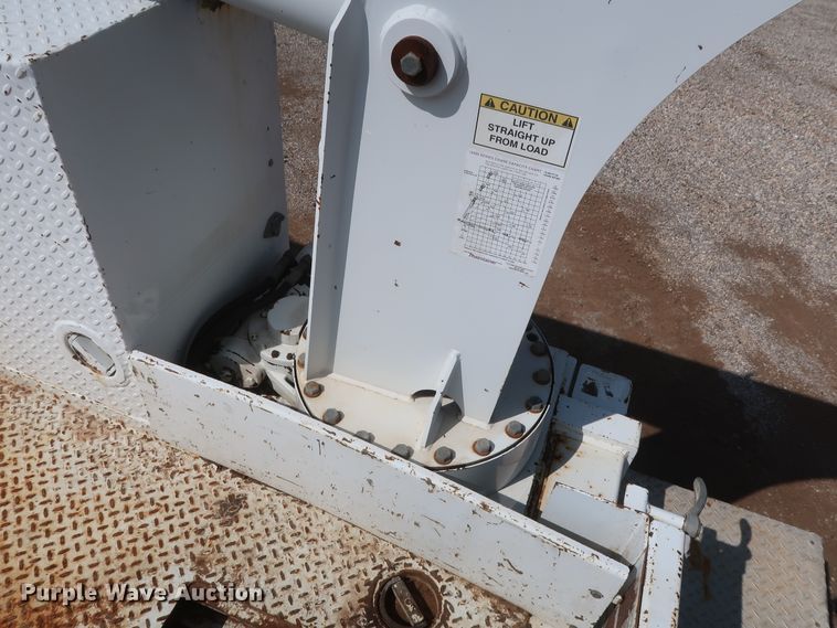 image for item DG7135 2007 Freightliner Business Class M2 service truck with crane