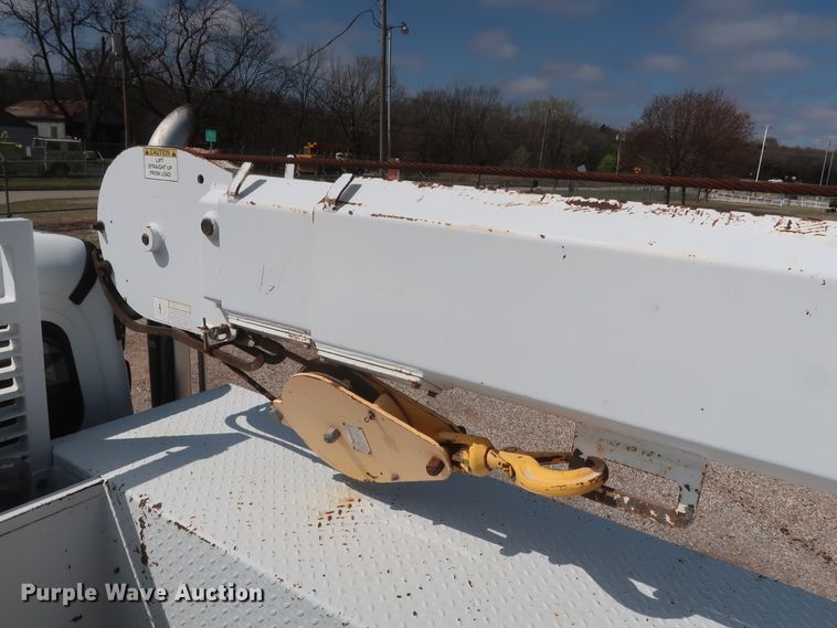 image for item DG7135 2007 Freightliner Business Class M2 service truck with crane