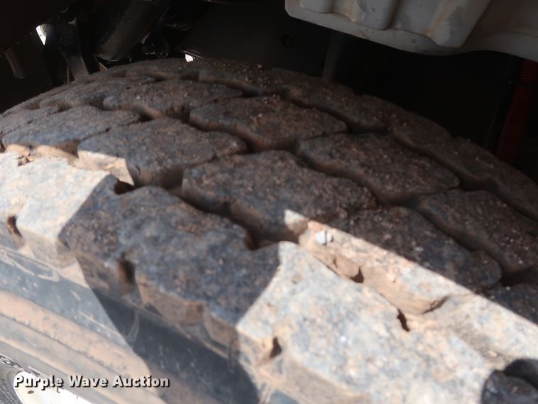 image for item DG7135 2007 Freightliner Business Class M2 service truck with crane