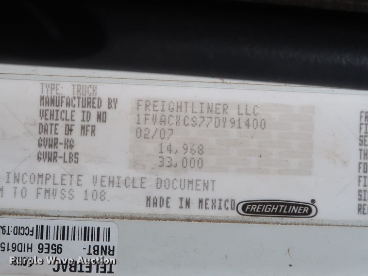 image for item DG7135 2007 Freightliner Business Class M2 service truck with crane