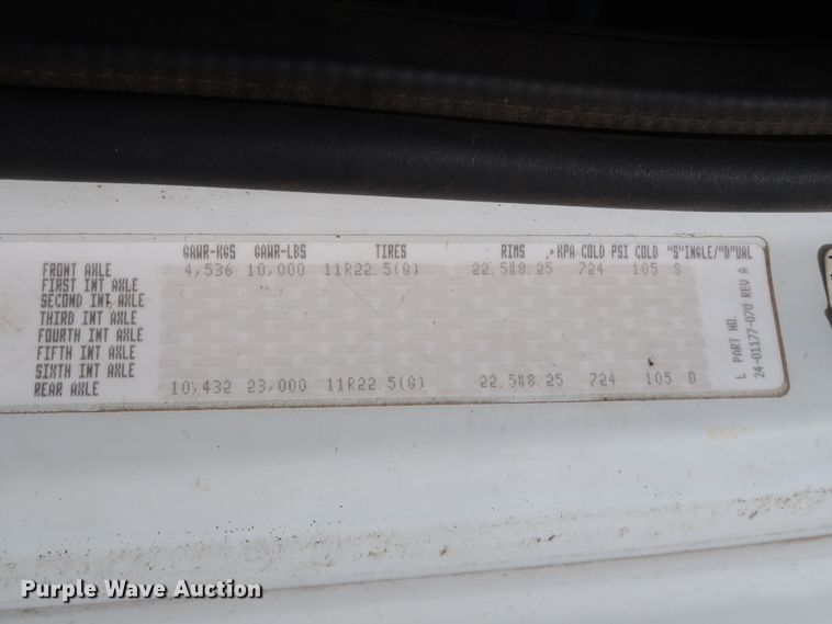 image for item DG7135 2007 Freightliner Business Class M2 service truck with crane