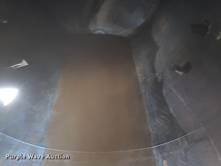 image for item DG7157 1995 Mack RD690S tank truck