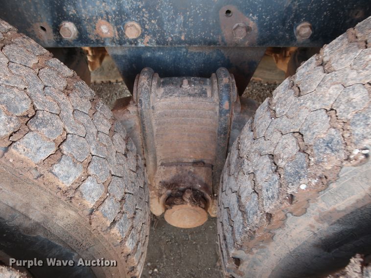 image for item DG7157 1995 Mack RD690S tank truck