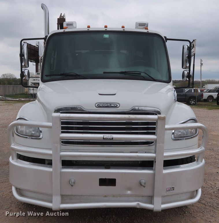 image for item DG7161 2011 Freightliner Business Class M2 service truck with crane