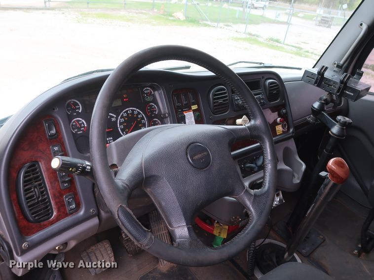 image for item DG7161 2011 Freightliner Business Class M2 service truck with crane