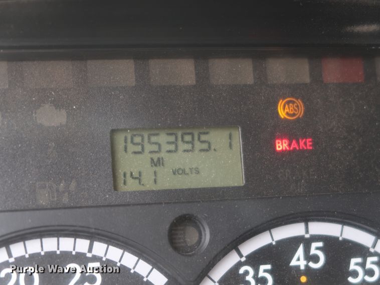 image for item DG7161 2011 Freightliner Business Class M2 service truck with crane