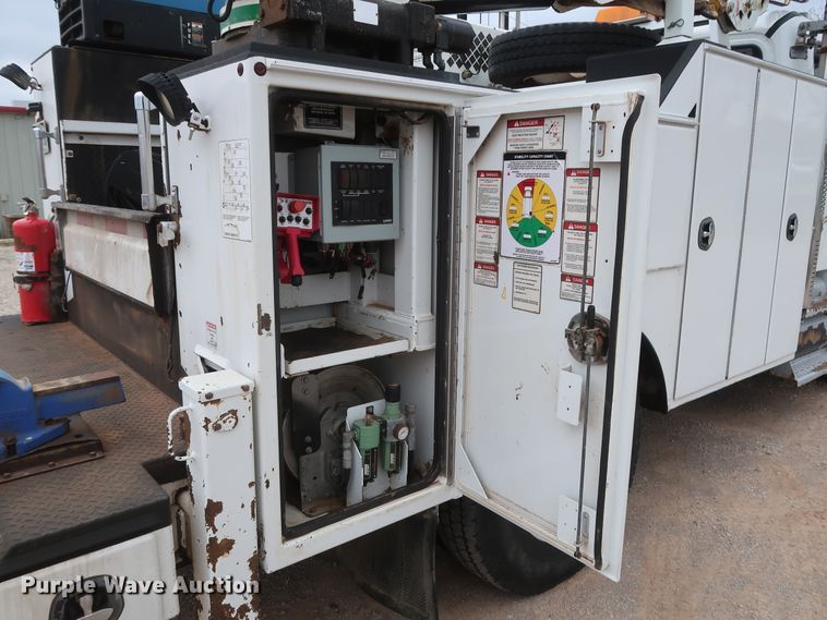 image for item DG7161 2011 Freightliner Business Class M2 service truck with crane