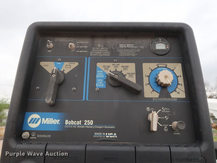 image for item DG7161 2011 Freightliner Business Class M2 service truck with crane