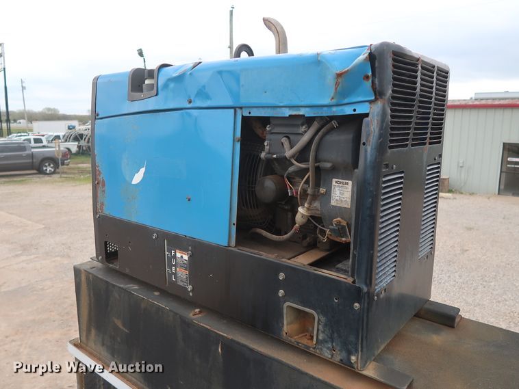 image for item DG7161 2011 Freightliner Business Class M2 service truck with crane