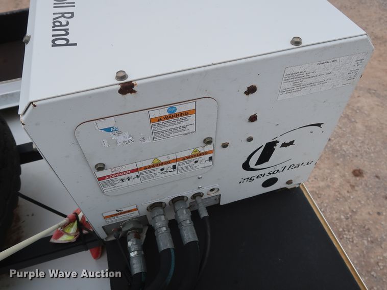 image for item DG7161 2011 Freightliner Business Class M2 service truck with crane