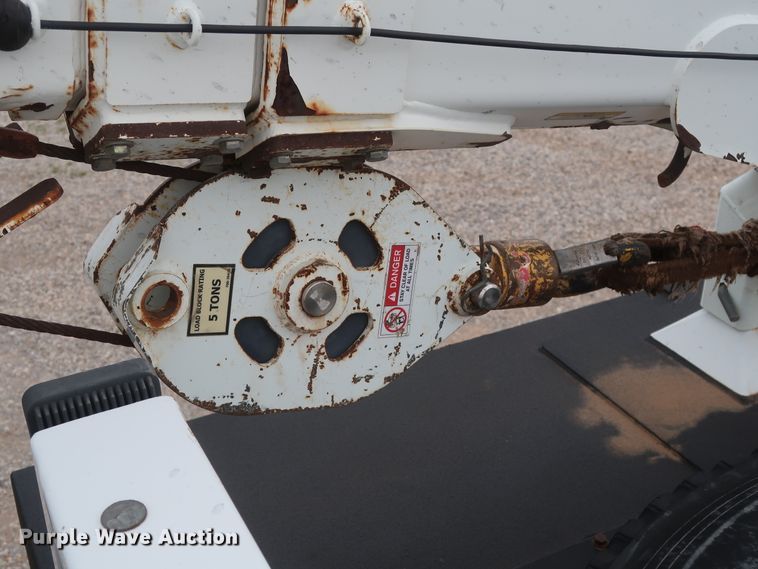 image for item DG7161 2011 Freightliner Business Class M2 service truck with crane