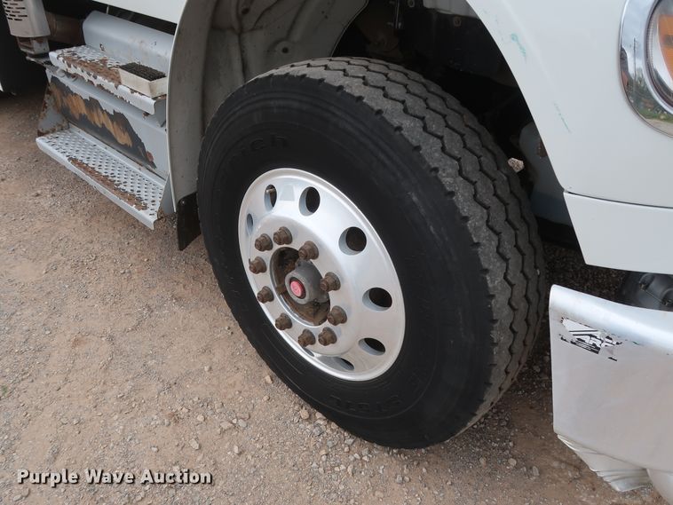 image for item DG7161 2011 Freightliner Business Class M2 service truck with crane