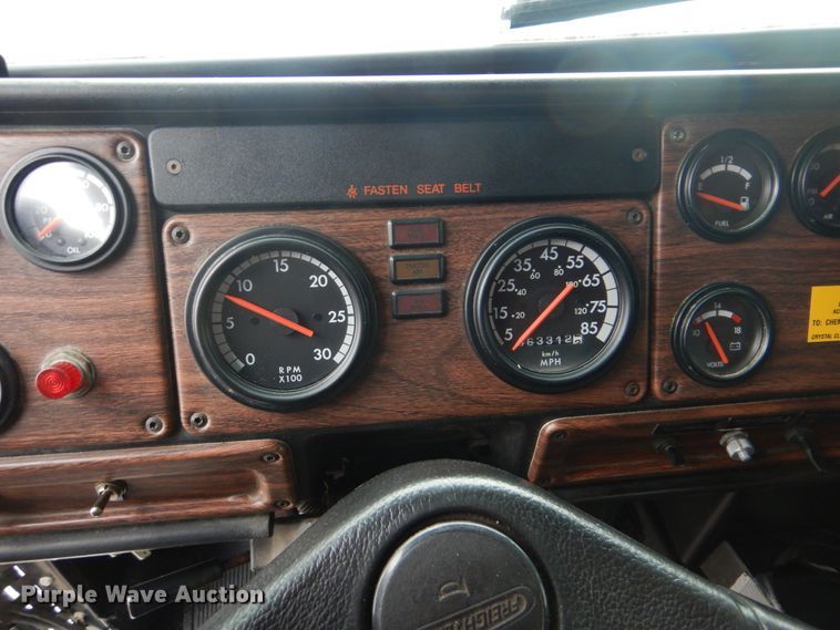 image for item GF9140 2003 Freightliner FLD120 fuel truck