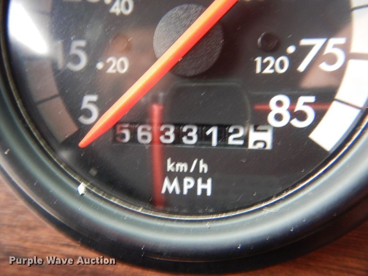 image for item GF9140 2003 Freightliner FLD120 fuel truck