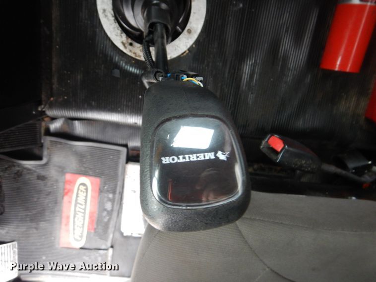 image for item GF9140 2003 Freightliner FLD120 fuel truck