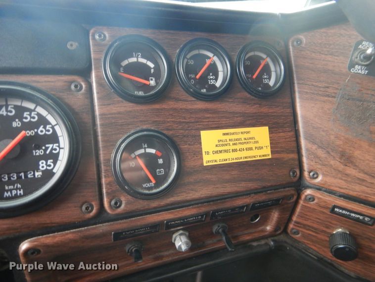 image for item GF9140 2003 Freightliner FLD120 fuel truck