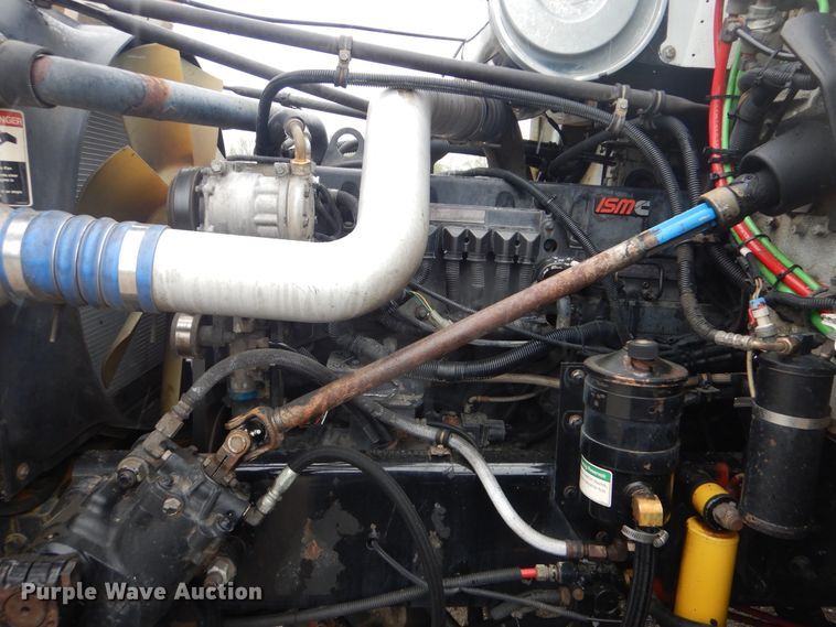 image for item GF9140 2003 Freightliner FLD120 fuel truck