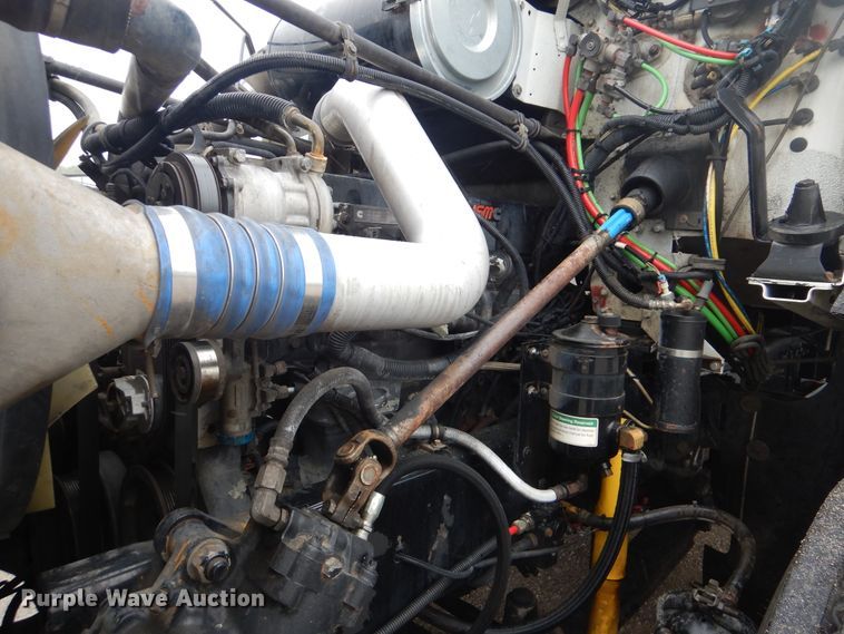 image for item GF9140 2003 Freightliner FLD120 fuel truck