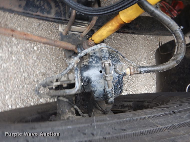 image for item GF9140 2003 Freightliner FLD120 fuel truck