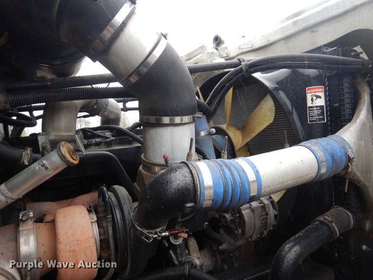 image for item GF9140 2003 Freightliner FLD120 fuel truck