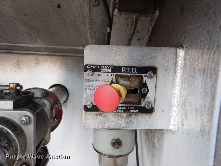 image for item GF9140 2003 Freightliner FLD120 fuel truck