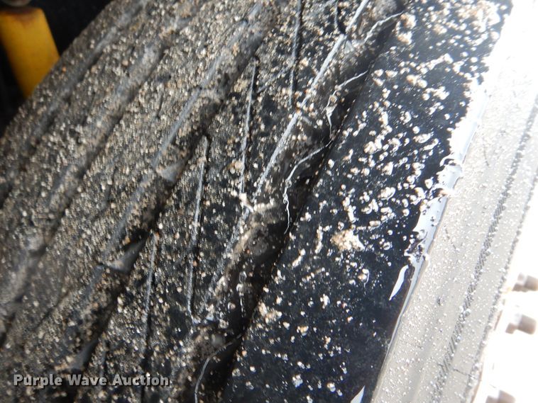 image for item GF9140 2003 Freightliner FLD120 fuel truck