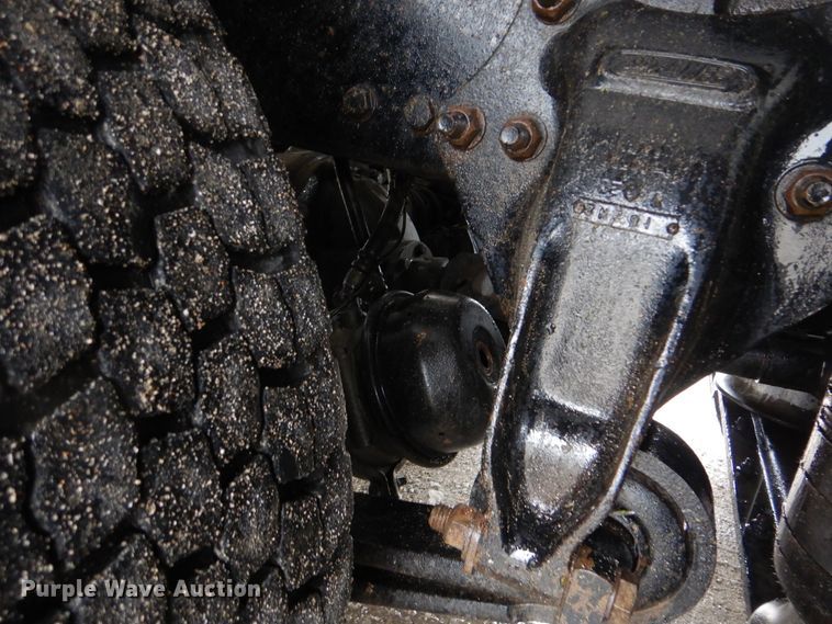 image for item GF9140 2003 Freightliner FLD120 fuel truck