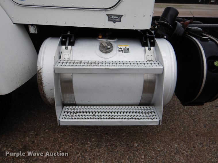 image for item GF9142 2012 Peterbilt 337 truck cab and chassis