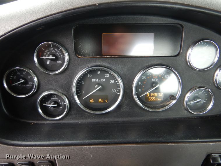 image for item GF9142 2012 Peterbilt 337 truck cab and chassis