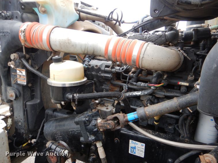 image for item GF9142 2012 Peterbilt 337 truck cab and chassis