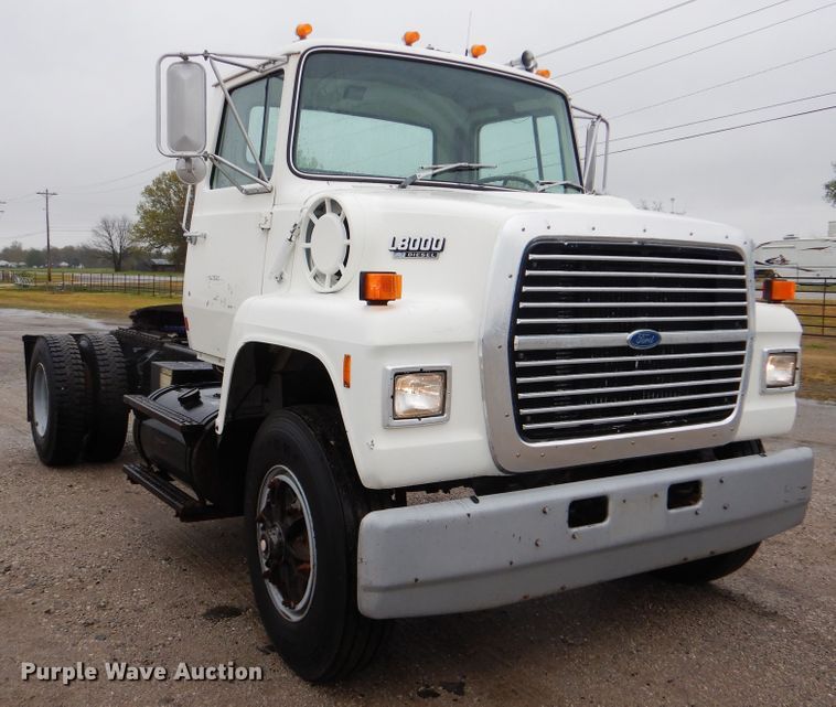 image for item GF9143 1990 Ford LN8000 semi truck