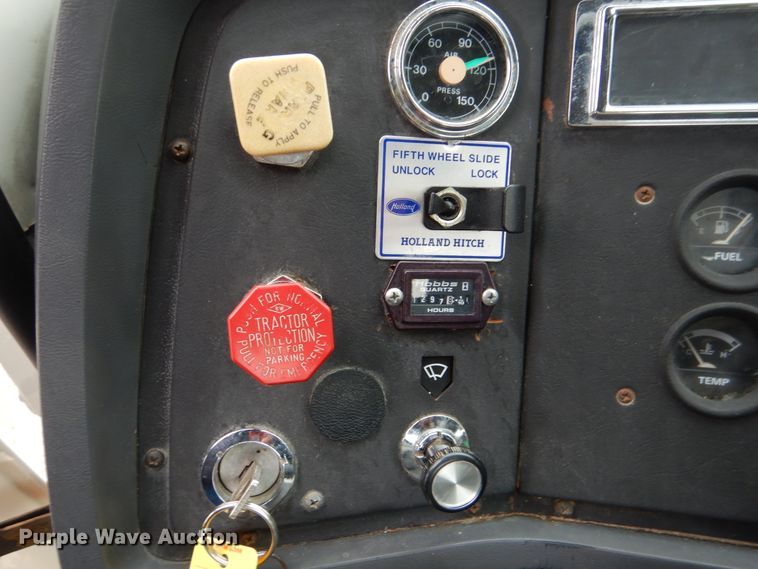 image for item GF9143 1990 Ford LN8000 semi truck