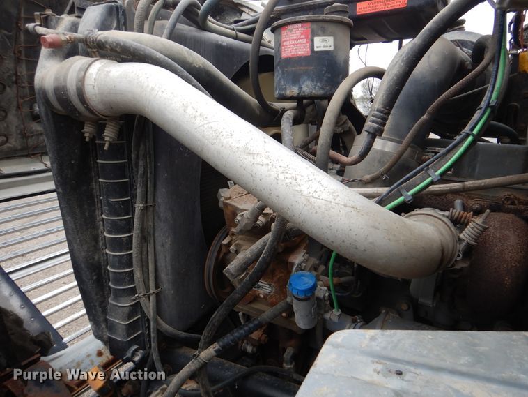 image for item GF9143 1990 Ford LN8000 semi truck