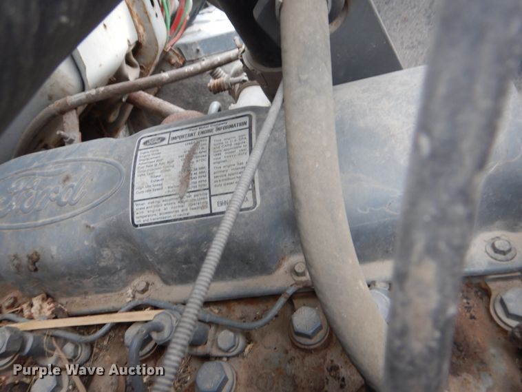 image for item GF9143 1990 Ford LN8000 semi truck