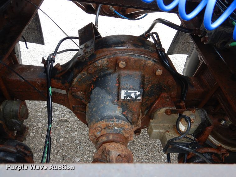 image for item GF9143 1990 Ford LN8000 semi truck