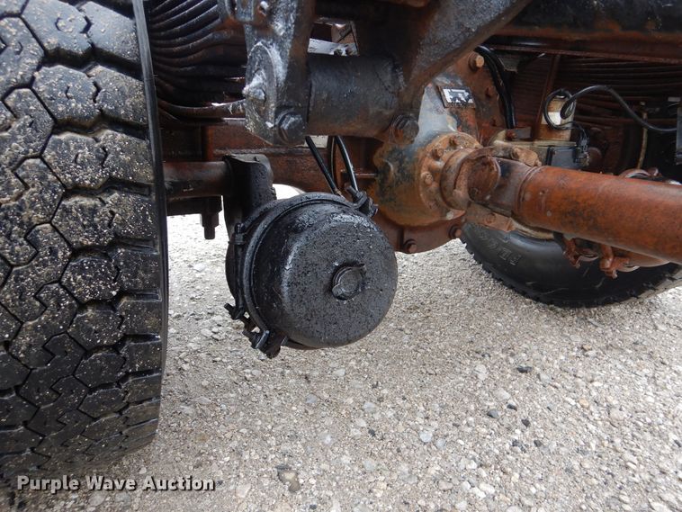 image for item GF9143 1990 Ford LN8000 semi truck