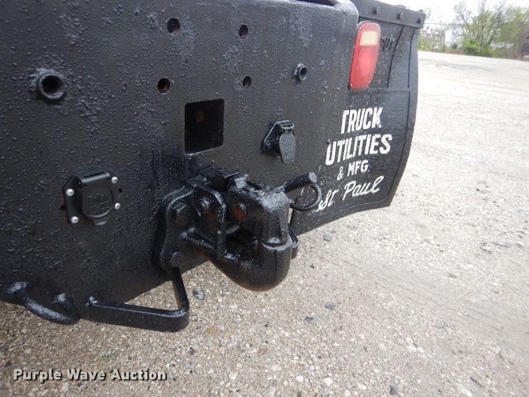 image for item GF9143 1990 Ford LN8000 semi truck