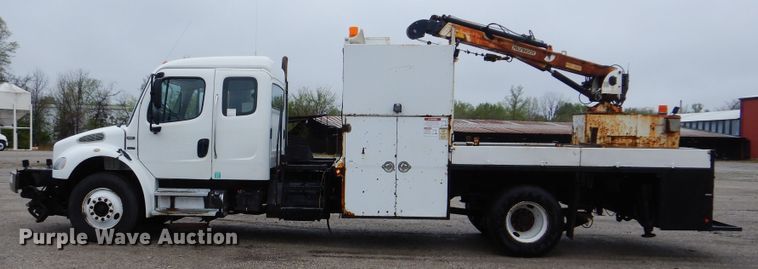 image for item GF9145 2004 Freightliner Business Class M2 service truck with crane