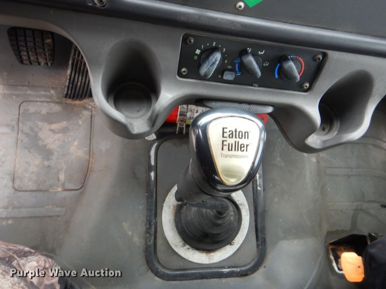 image for item GF9145 2004 Freightliner Business Class M2 service truck with crane