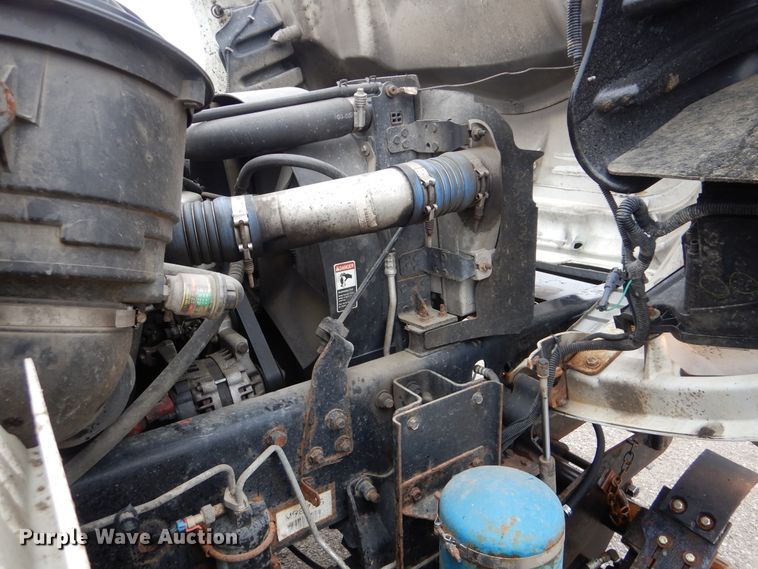 image for item GF9145 2004 Freightliner Business Class M2 service truck with crane